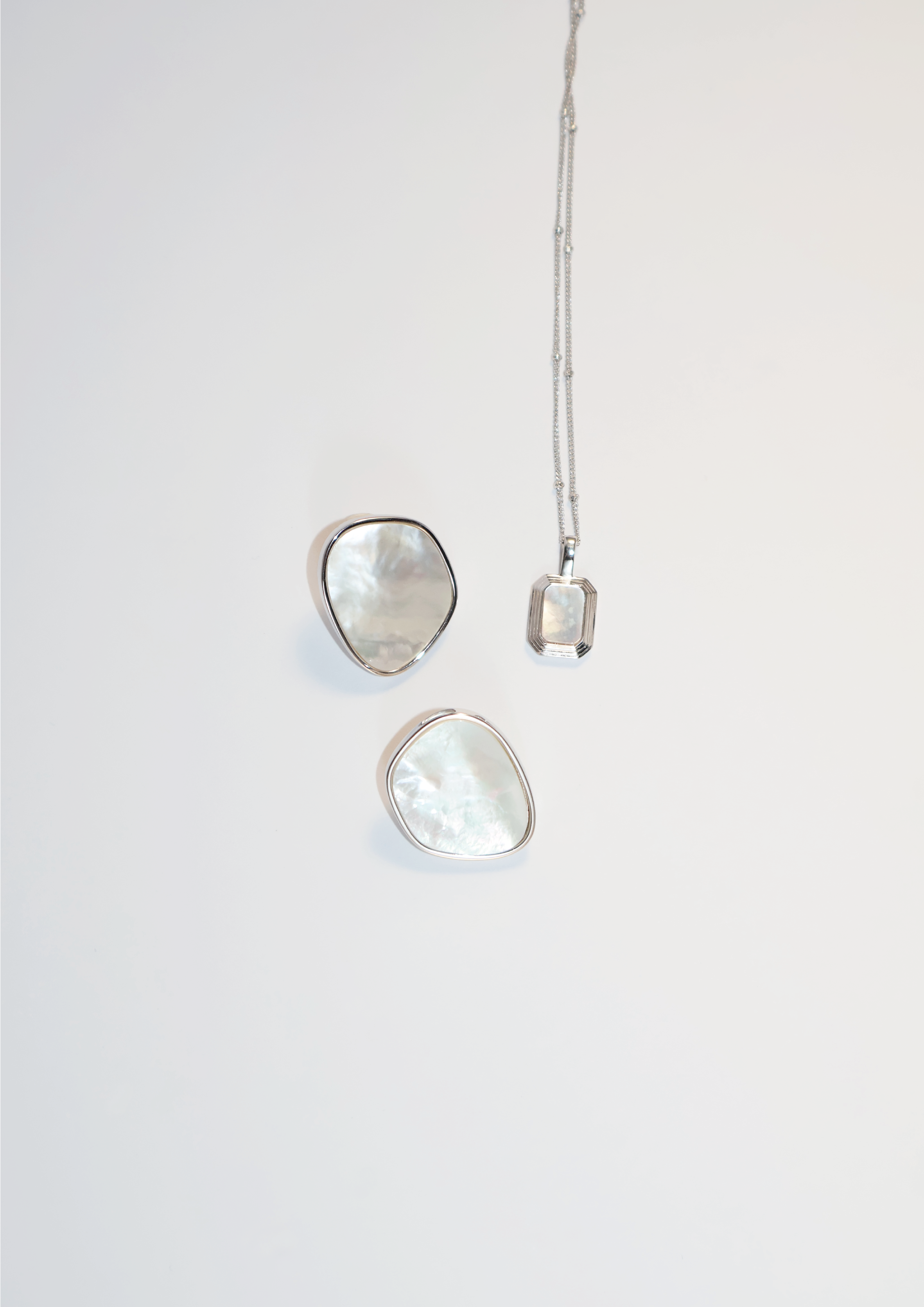 Mother of Pearl set